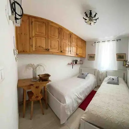 Apartament Full X 6 To 4 Km