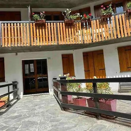 Full X 6 To 4 Km Apartament