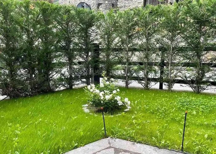 Full X 6 To 4 Km Apartment